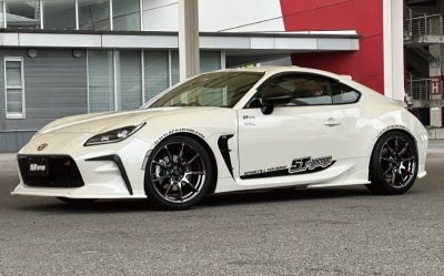 ZD8 BRZ フェンダー ベント ガーニッシュ | Autostyle